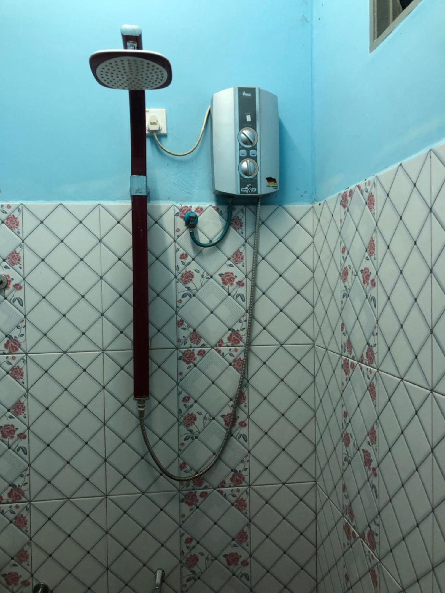 Dtahan Motel Taman Negara Kuala Tahan Luaran gambar