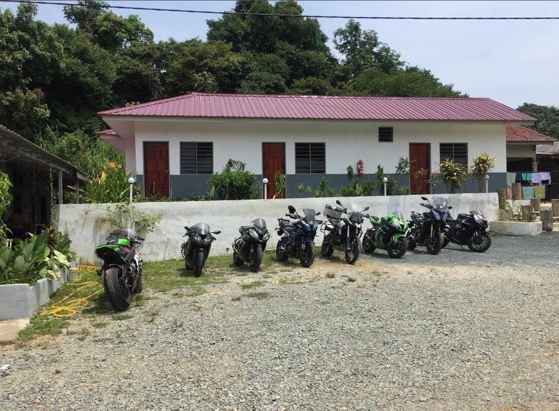 Dtahan Motel Taman Negara Kuala Tahan Luaran gambar